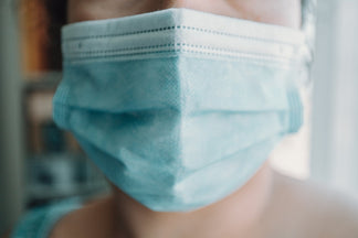 Unreine Haut durch den Mundschutz