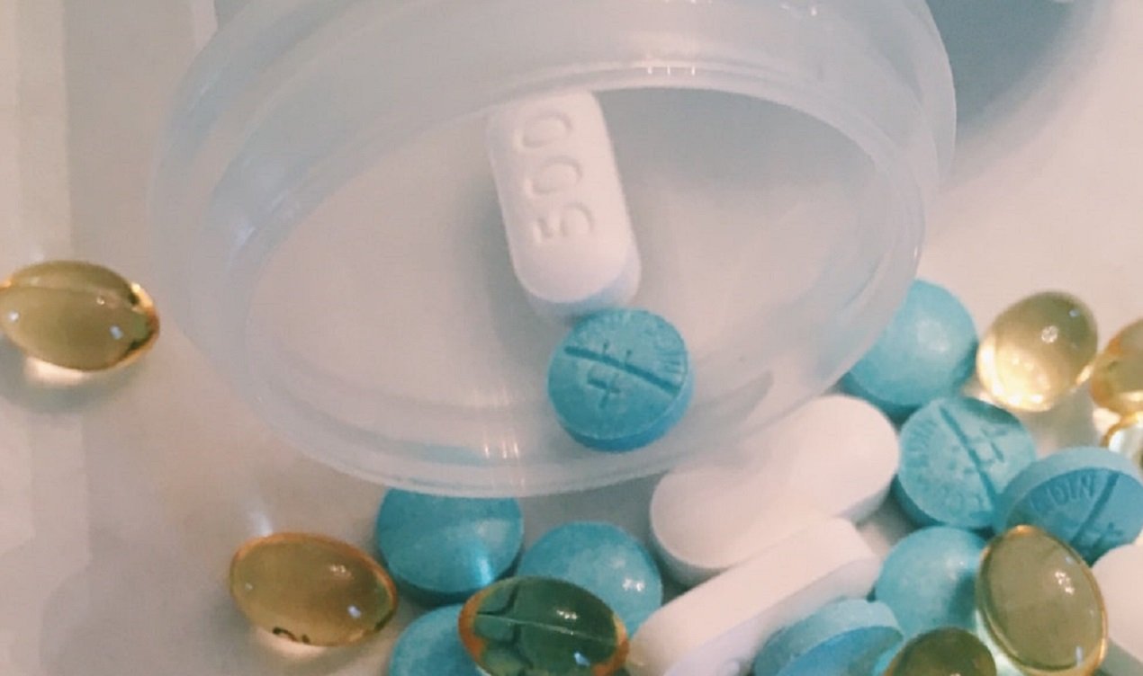 Eine Pille gegen Akne? - Pure Skin Concept GmbH